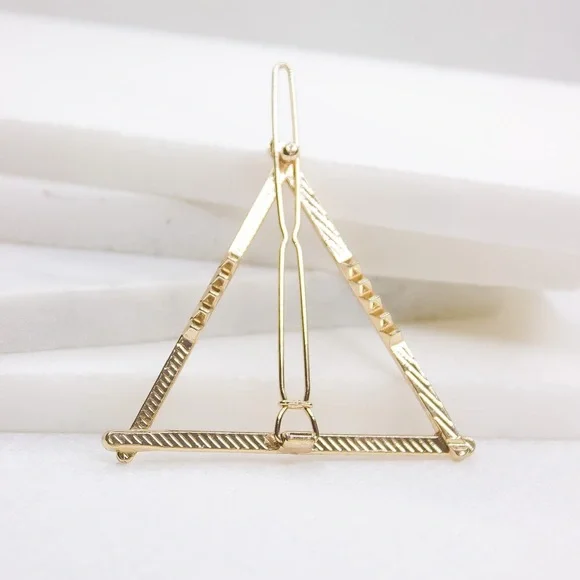 Triangle Gold Tone Hair Clip - Picture 2 of 4